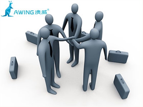 鋁合金門窗廠家用團結之心來改善行業變化